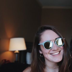 Meet your Posher, Ashleigh